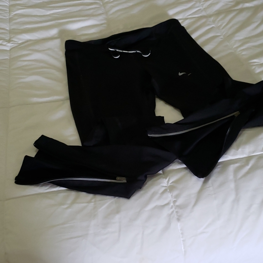 Damaged in‎ flood Nike dry-fit jeggings